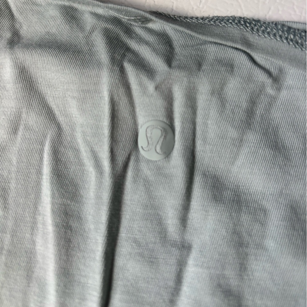 Lululemon Athletica Gray Short Sleeve Tee - Picture 3 of 3